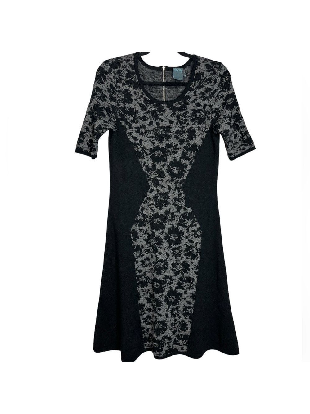 Gabby Skye Knit Midi A Line Short Sleeve Sweater Dress, size L